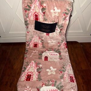 Rachel Roy Christmas Gingerbread Plush Throw Blanket